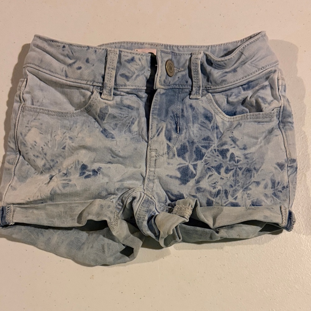 SO Blue Tie-Dye Cuffed Denim Shorts